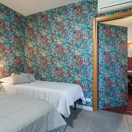 Residenza Il Fiore לינה וארוחת בוקר ברגמו